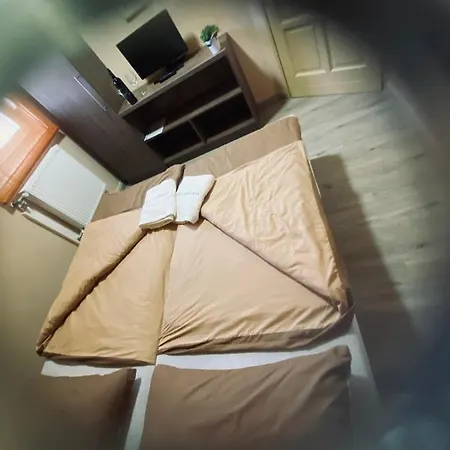 Szell Apartman *