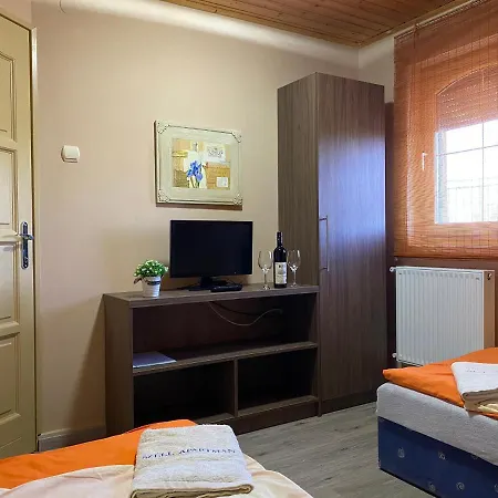 Szell Apartman * Berekfürdő