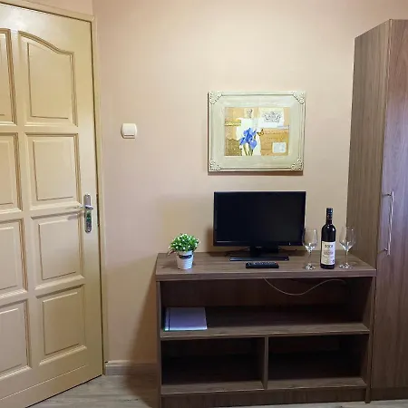 Szell Apartman * Berekfürdő