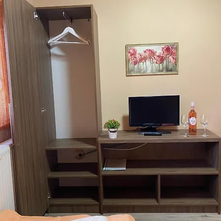 別荘 Szell Apartman