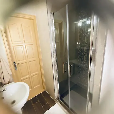 Szell Apartman 別荘 Berekfürdő