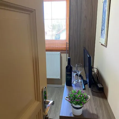 Szell Apartman * Berekfürdő